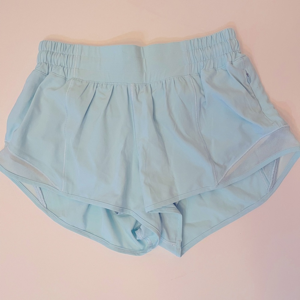 Lululemon Ice Blue Hotty Hot Regular Rise lined 2.5” Shorts - Picture 2 of 3